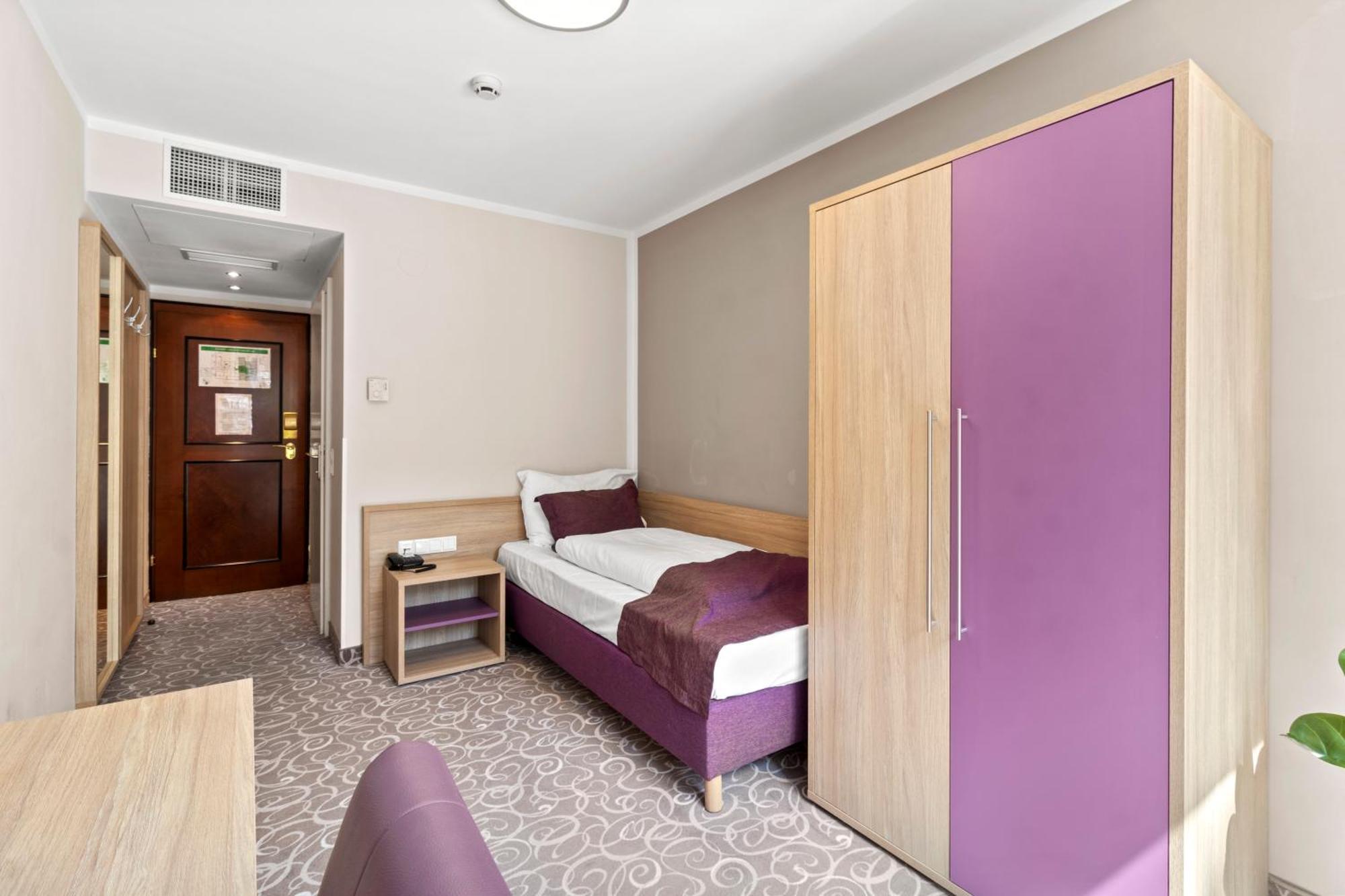 Schild Hotel 4*